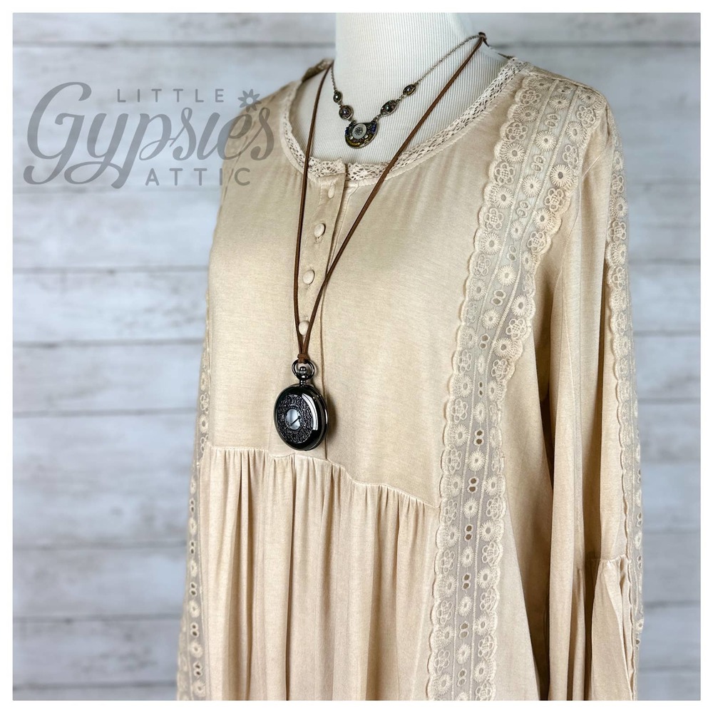 POL Sand Castles Lace Tunic - Picture 8 of 13